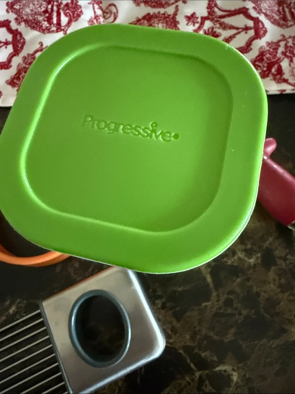 Five Assorted Kitchen Gadgets - Green, Orange & Red